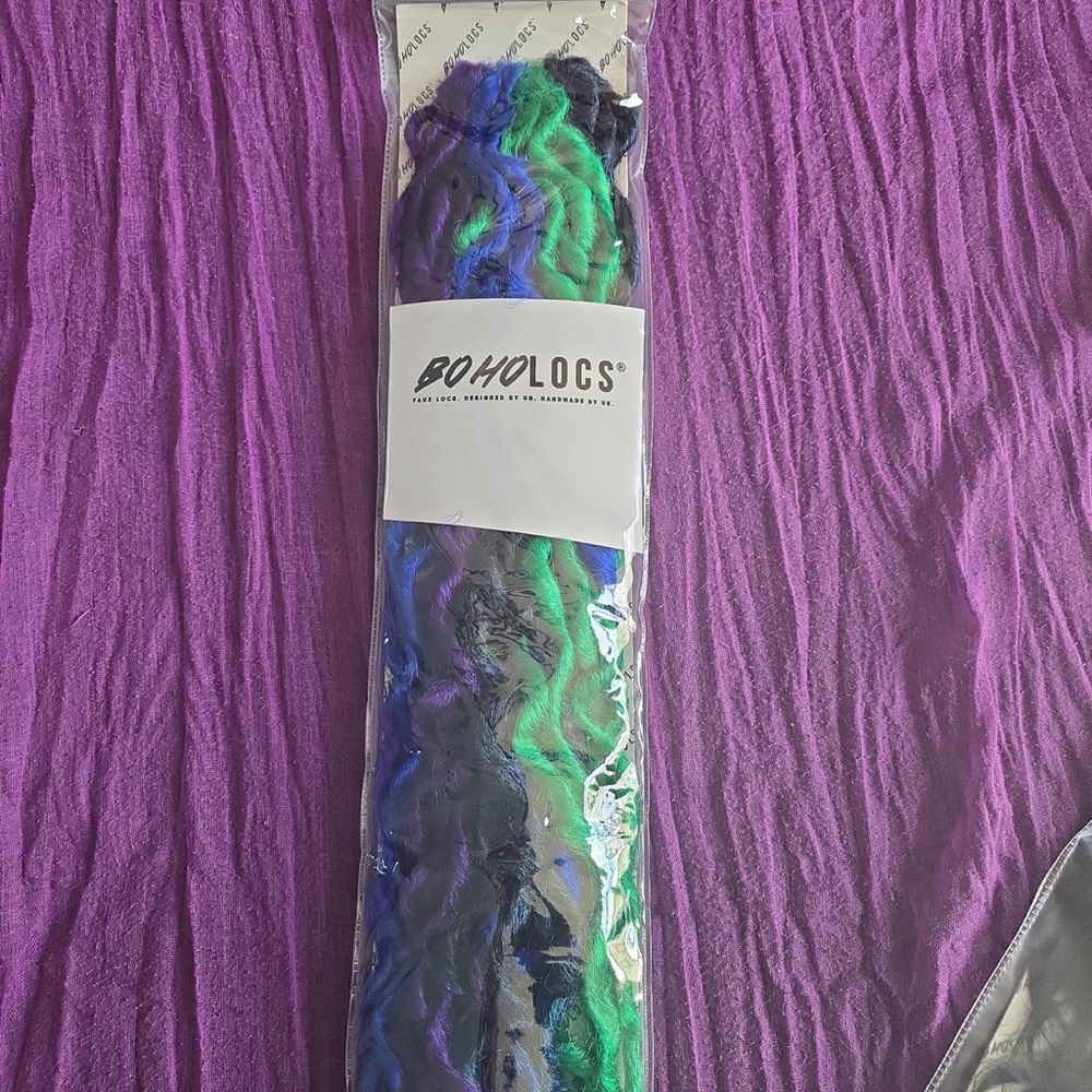 Boho Locs Goddess Highlights 22" - Multi Blue & Purple Accents - Picture 4 of 5